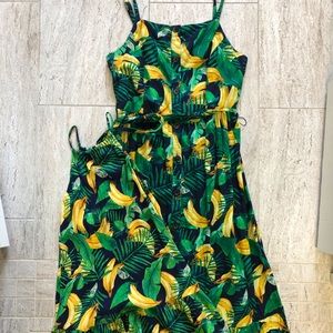 Mommy and me🍌
Banana print Old Navy Midi Dresses